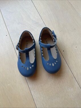 Blue girls Mary Jane’s